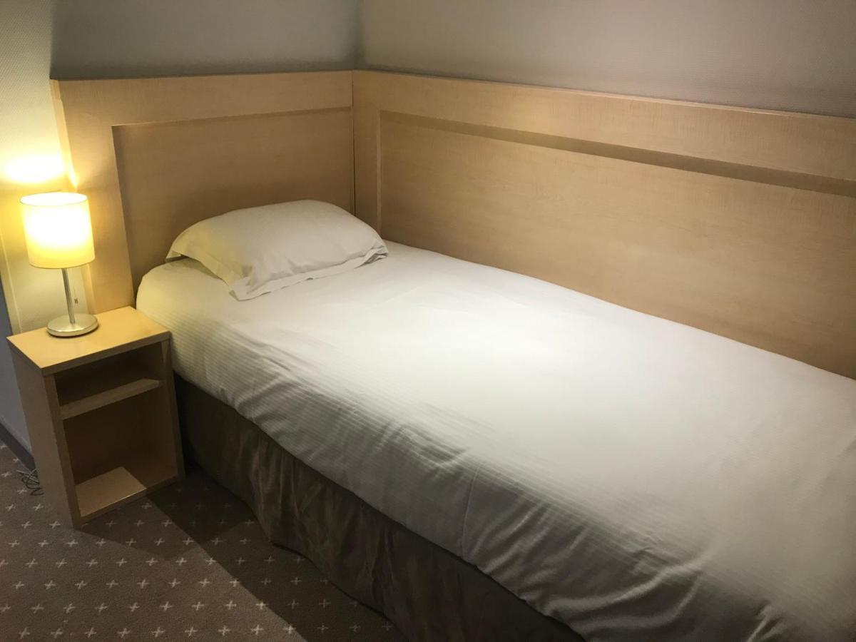 Hotel Les Palis Grand-Fougeray Экстерьер фото